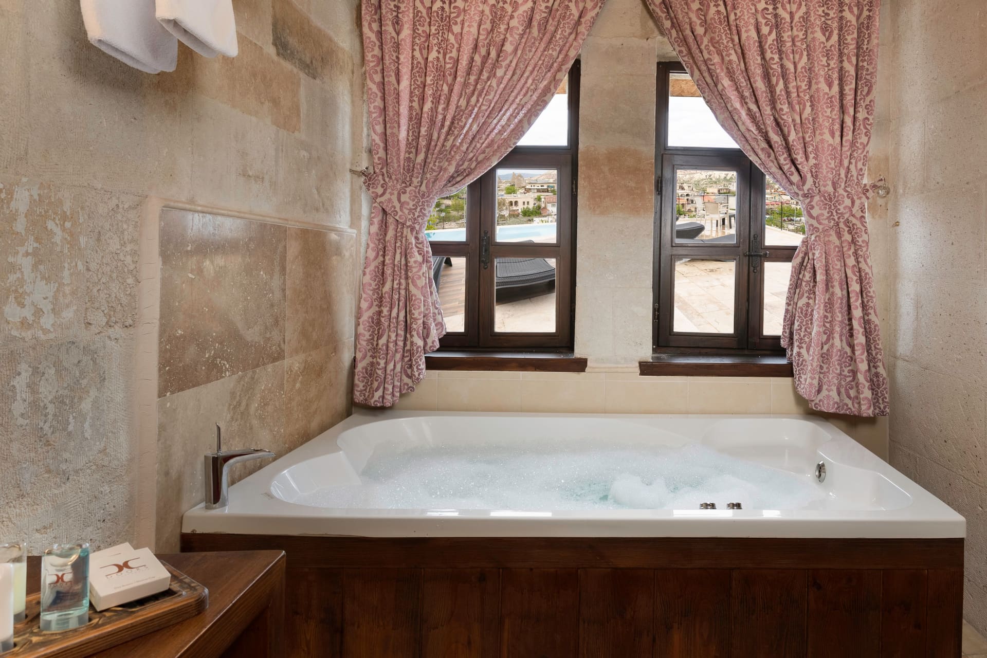 Room 105, King Suite: close-up of the jacuzzi tub in front of the window